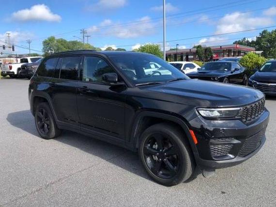 JEEP GRAND CHEROKEE 2023 1C4RJHAG2PC644168 image